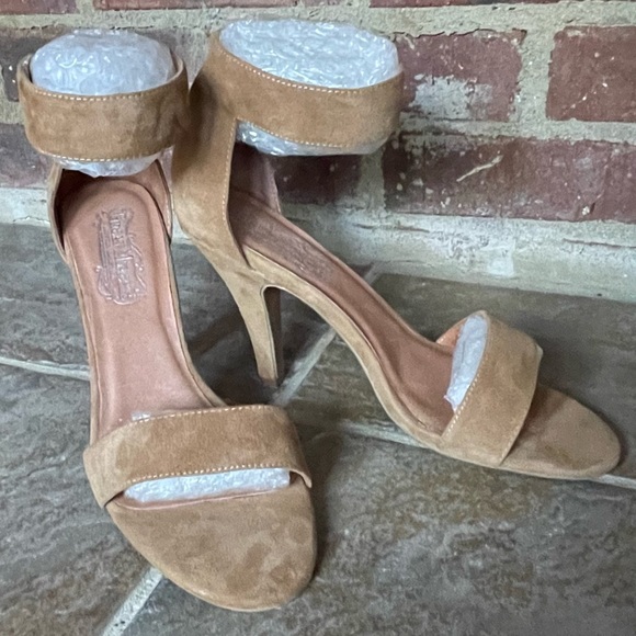 Jeffrey Campbell Great Moments Hough Tan Suede Ankle Strap Heels Pumps Size 9.5 - Picture 5 of 16